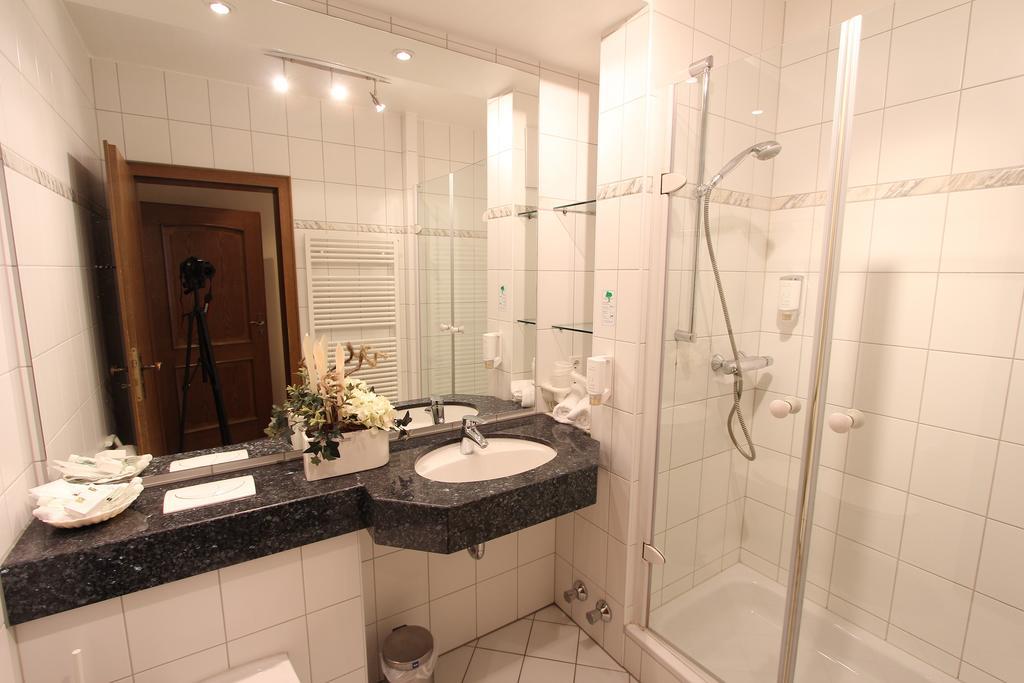 Akzent Hotel Jonathan Lippstadt Room photo
