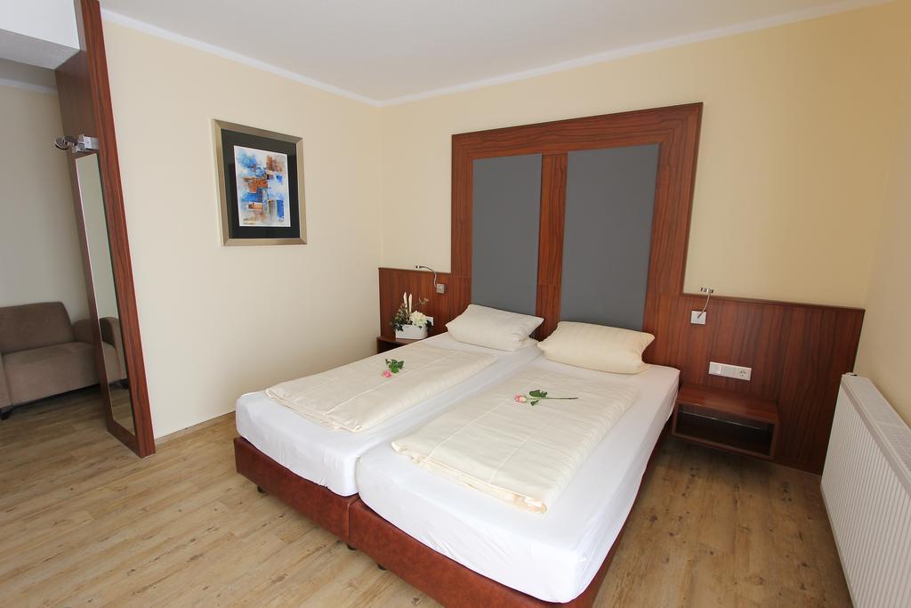 Akzent Hotel Jonathan Lippstadt Room photo
