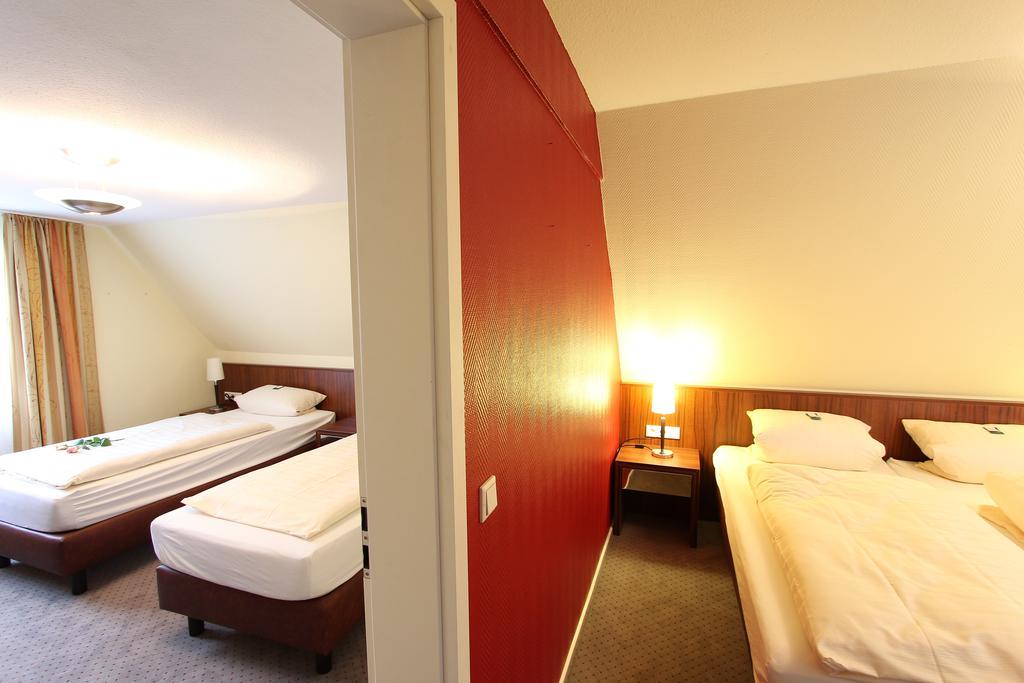 Akzent Hotel Jonathan Lippstadt Room photo